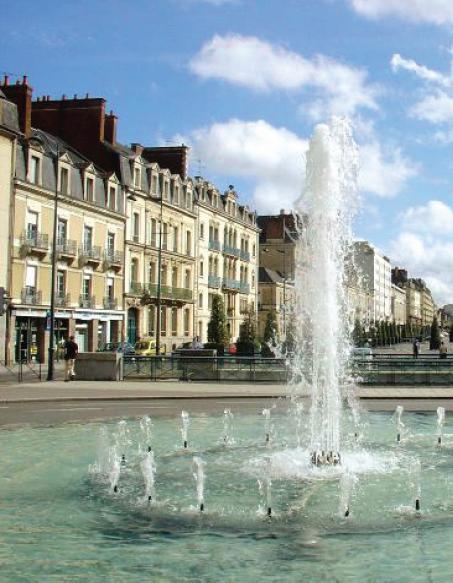 Rennes_Place_de_Bretagne.JPG